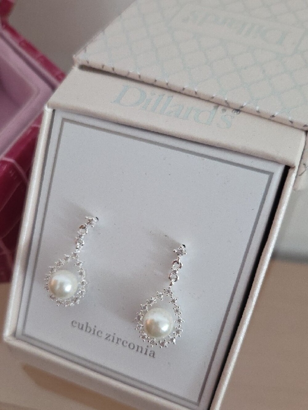Pearl Drop Halo Earrings in White & Silver & Pink Small Jewelry Box NWT - Picture 2 of 8